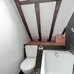 Apartment Sous Les Poutres A Paris