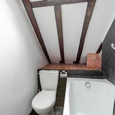 아파트 Sous Les Poutres A 파리