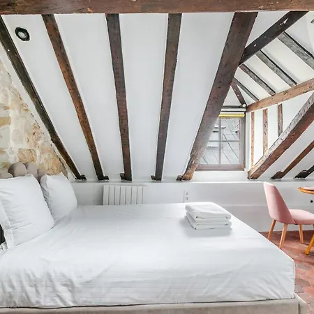 아파트 Sous Les Poutres A 파리